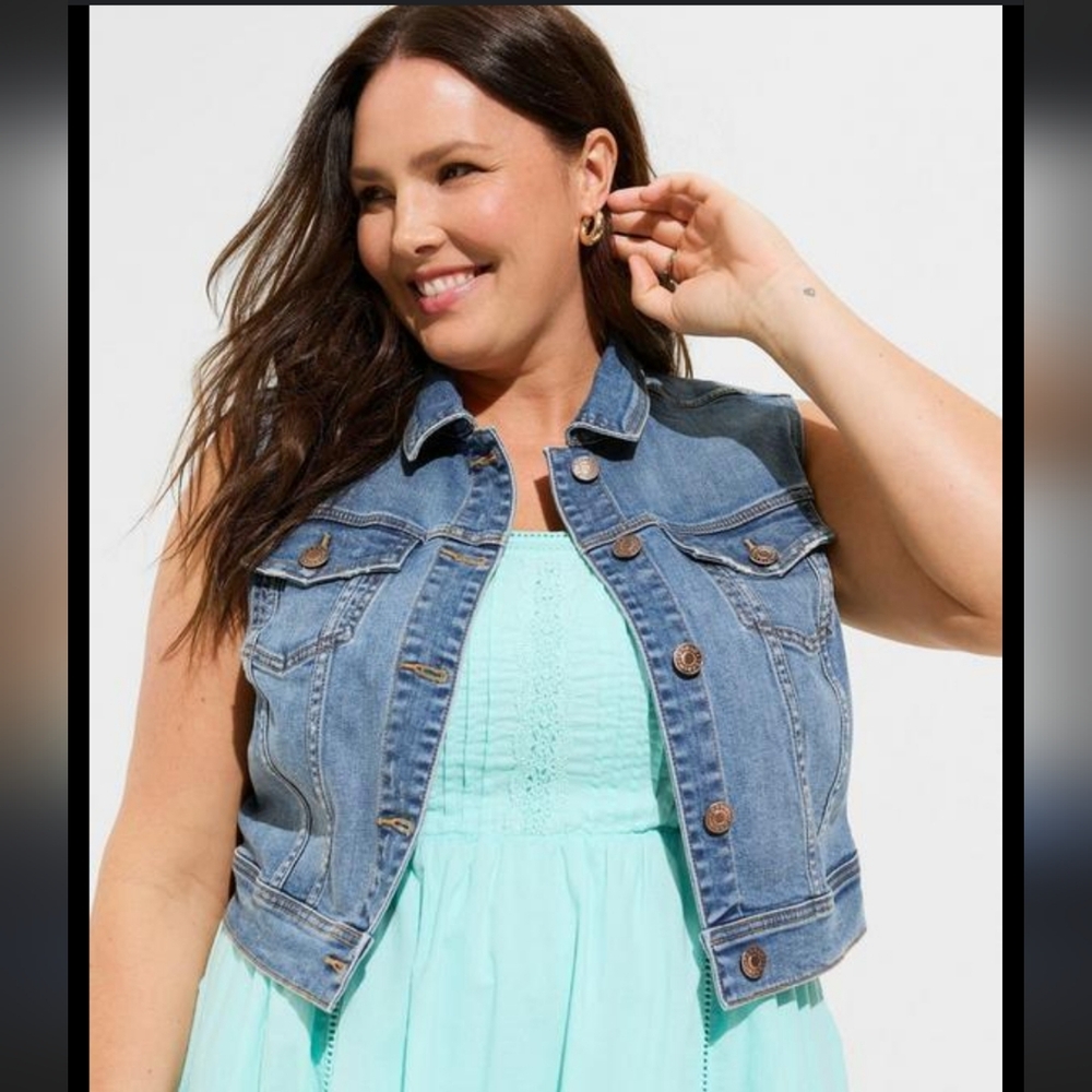 Cropped Denim Vest | Torrid Size 0
